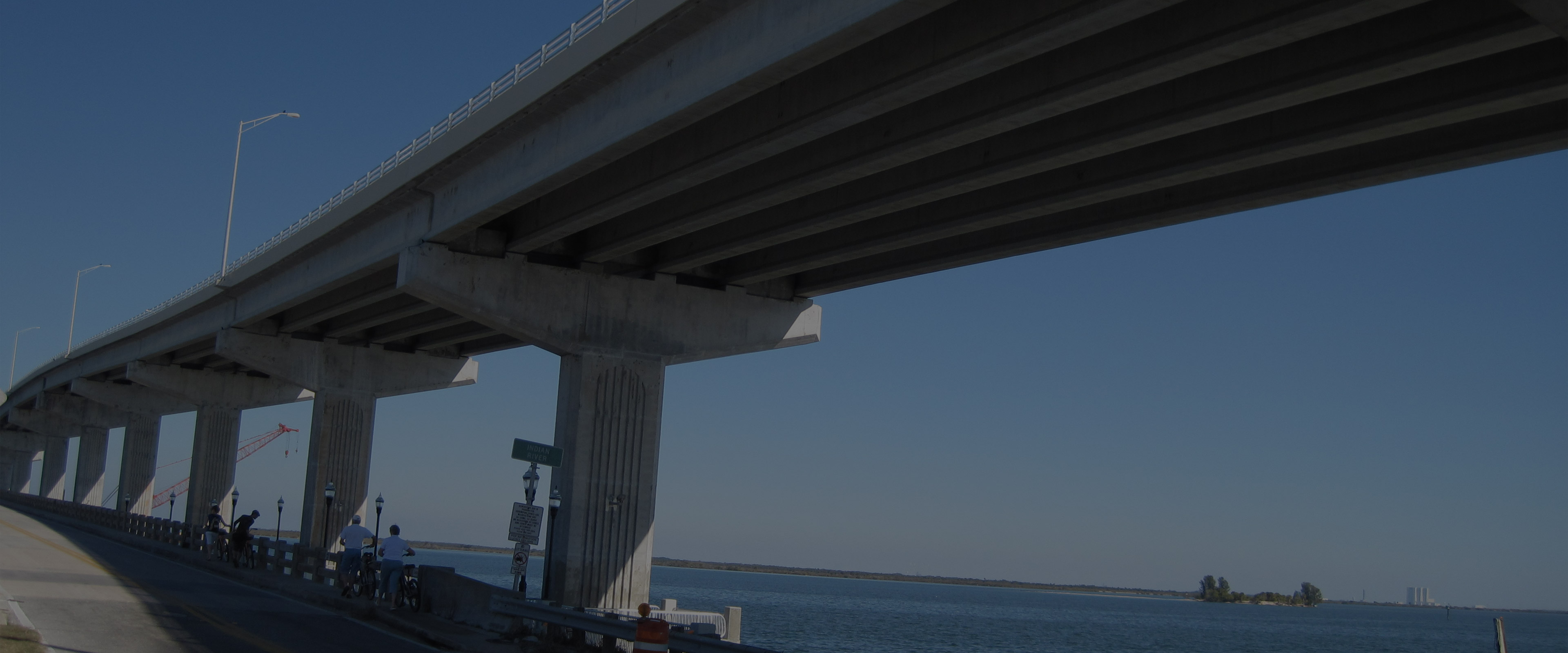 A. MAX BREWER BRIDGE 3840x1600