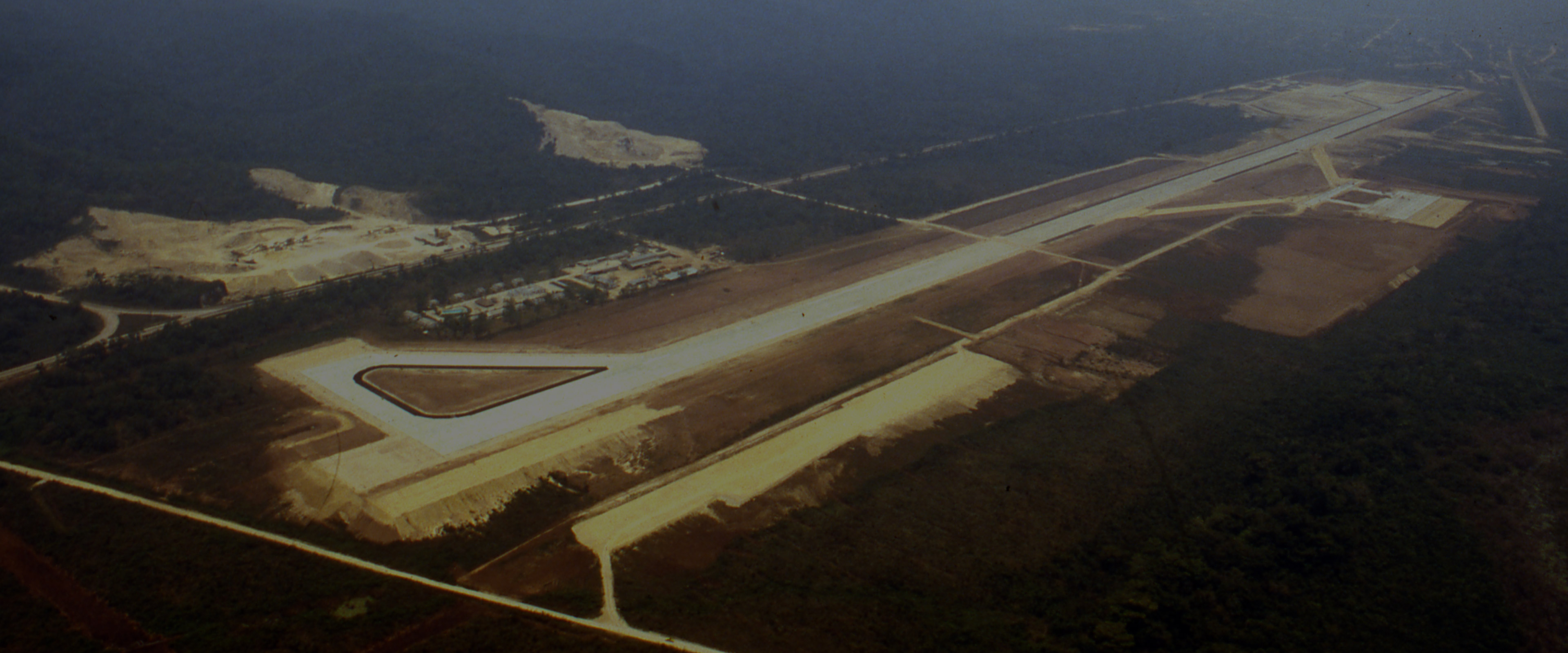 AEROPORTO DI SANTA ELENA 3840x1600