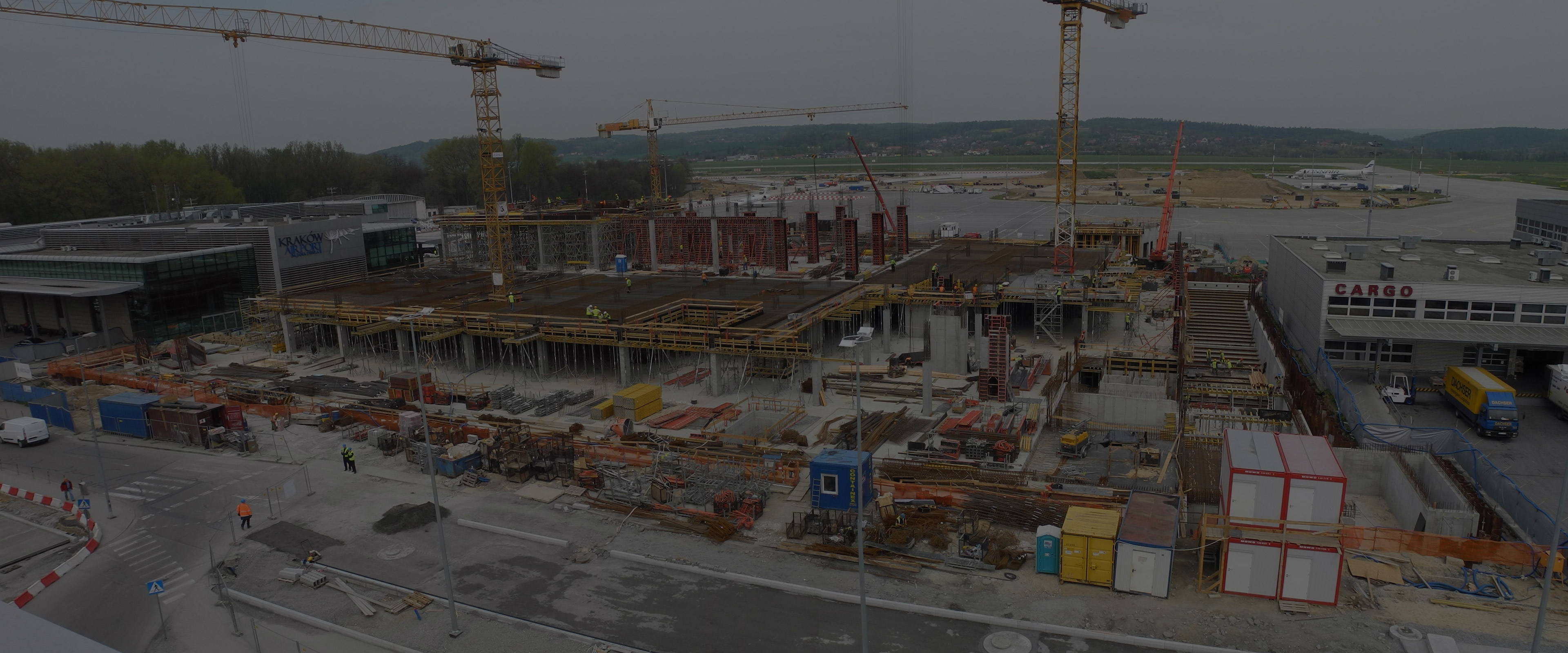 AEROPORTO INTERNAZIONALE 'GIOVANNI PAOLO II' DI CRACOVIA BALICE 3840x1600