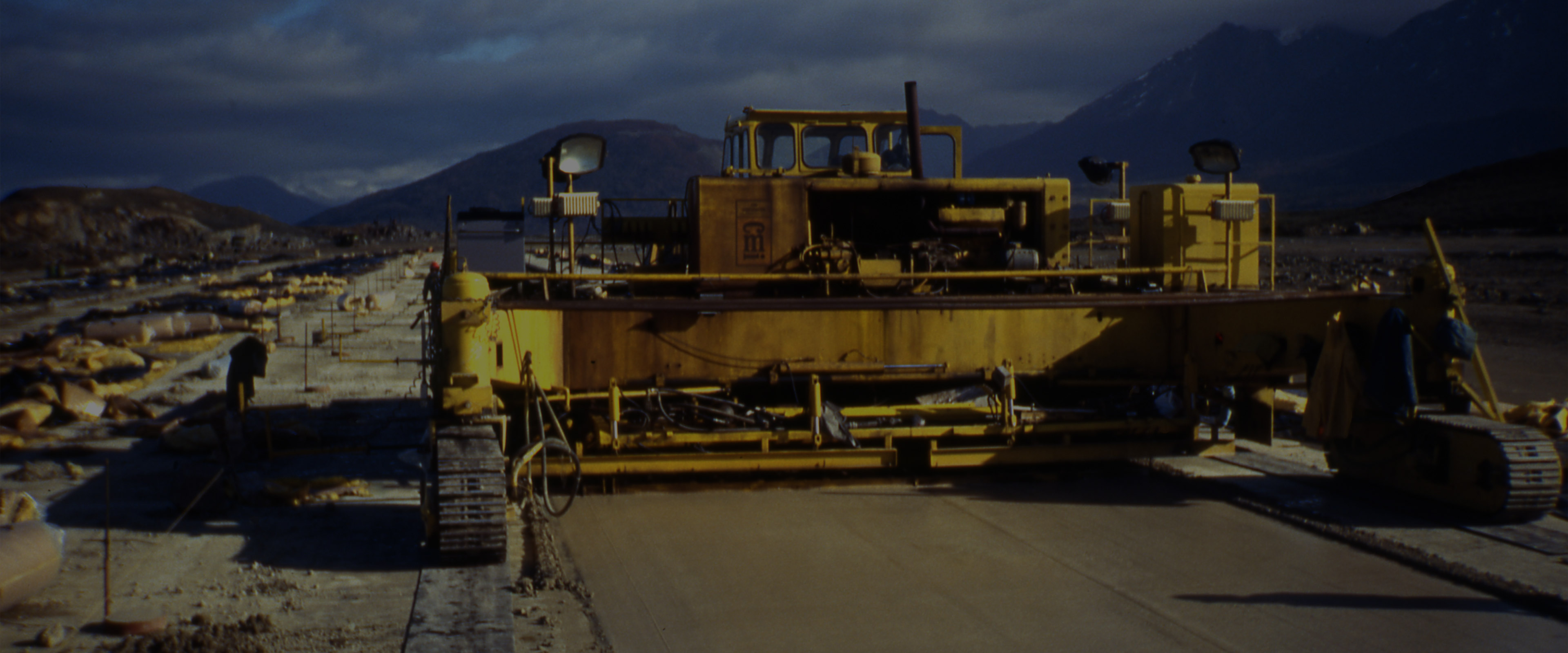AEROPORTO INTERNAZIONALE DI USHUAIA 3840x1600
