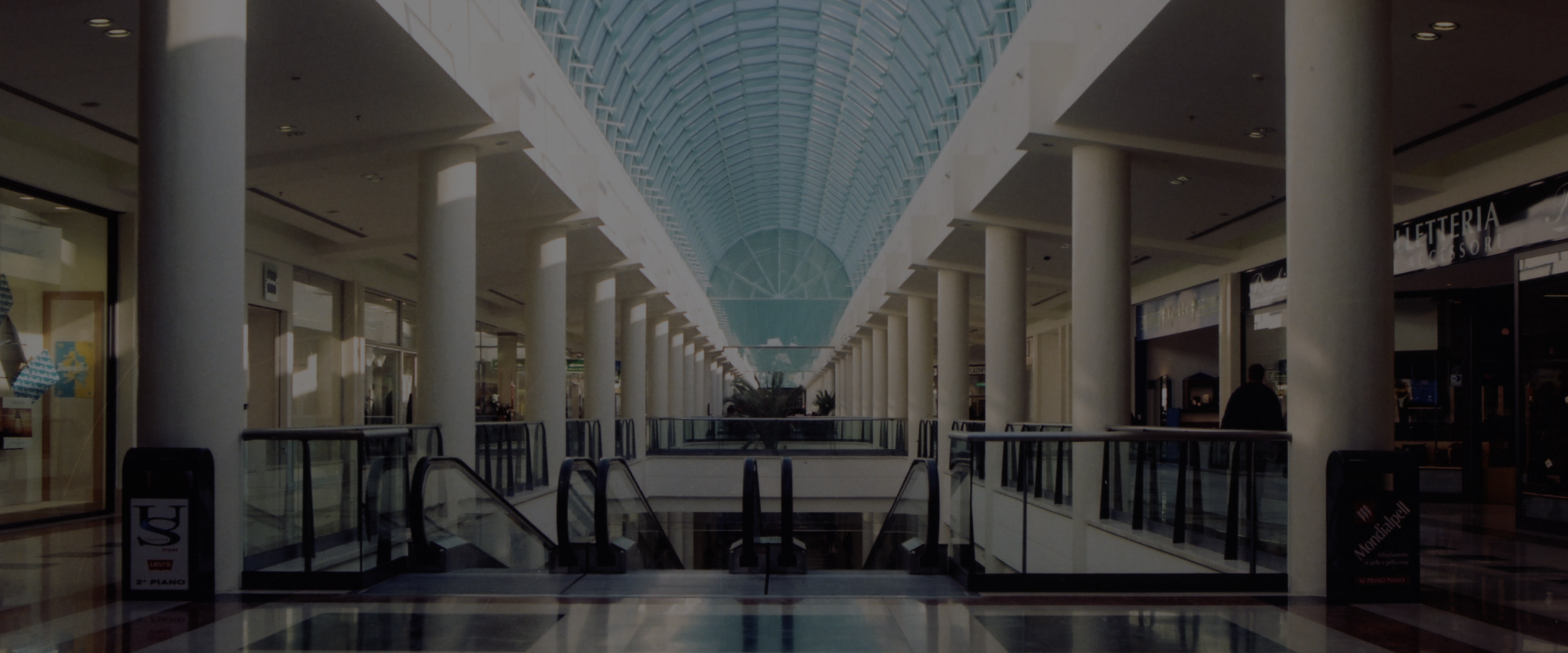 CENTRO COMMERCIALE DI ORIO AL SERIO (BERGAMO) 3840x1600