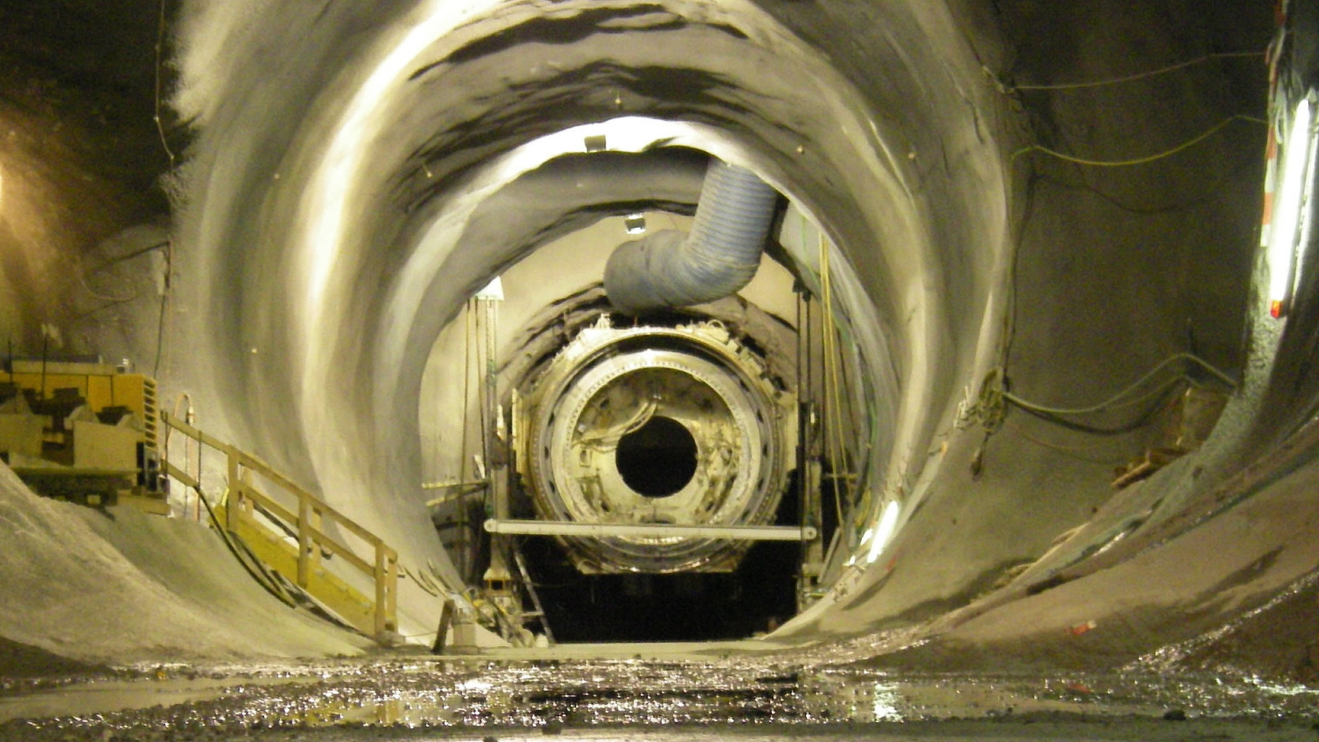 Edutainment tunnel