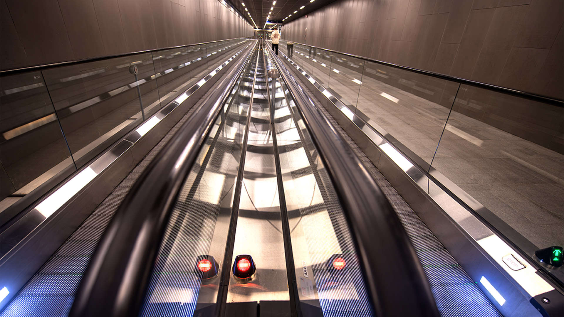 GALLERY MetroM4 09
