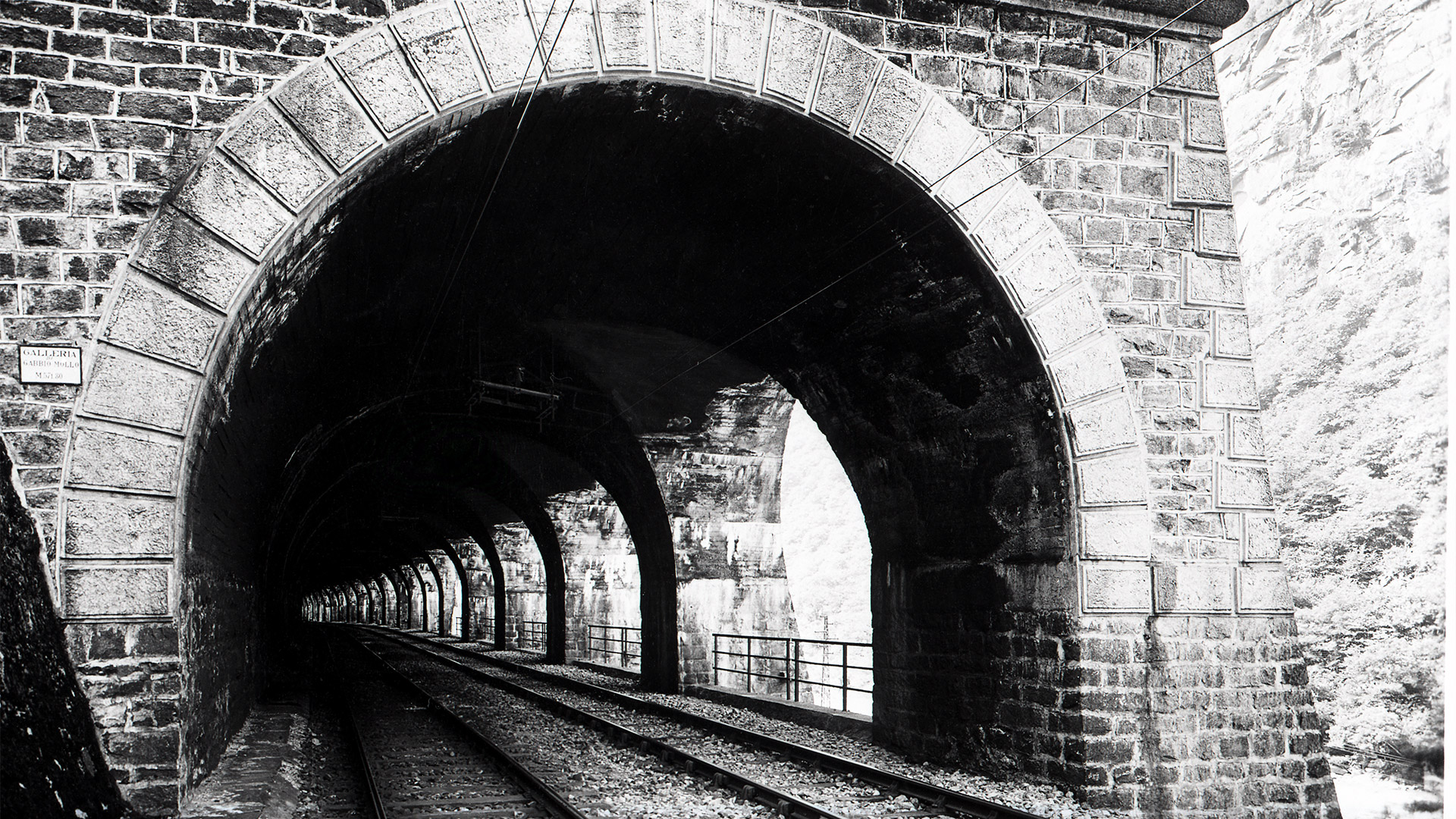 GALLERY LINEA FERROVIARIA DEL SEMPIONE 01