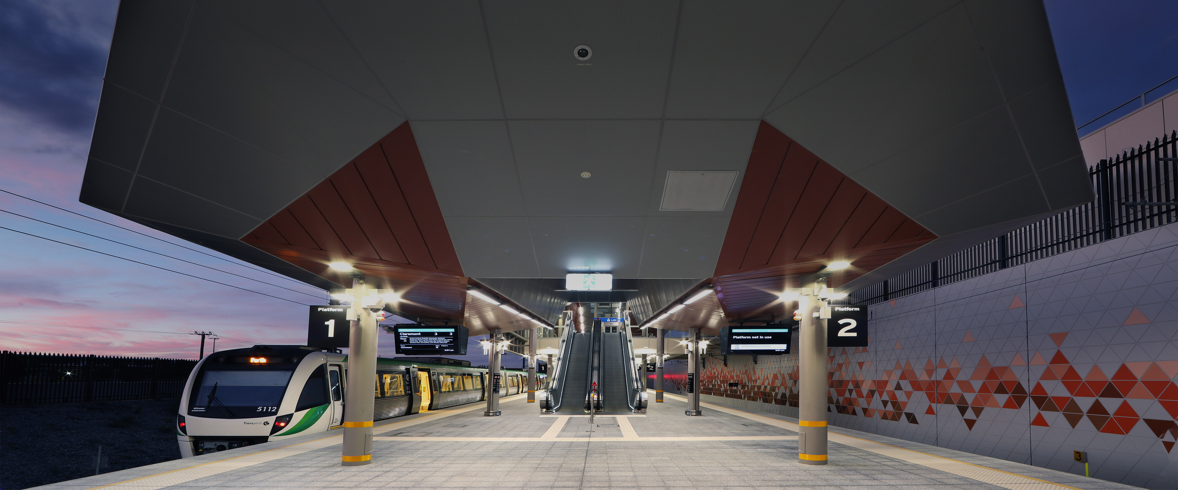 HERO AIRPORT LINE DI PERTH ZOOM