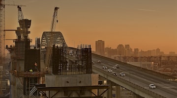 HERO GeraldBridge ZOOM