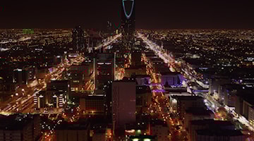 HERO KINGDOM CENTER ZOOM