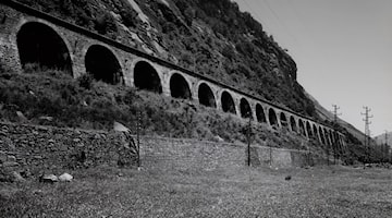 HERO LINEA FERROVIARIA DEL SEMPIONE ZOOM