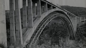 LINEA FERROVIARIA ELETTRICA TRENTO MALÈ 3840x1600