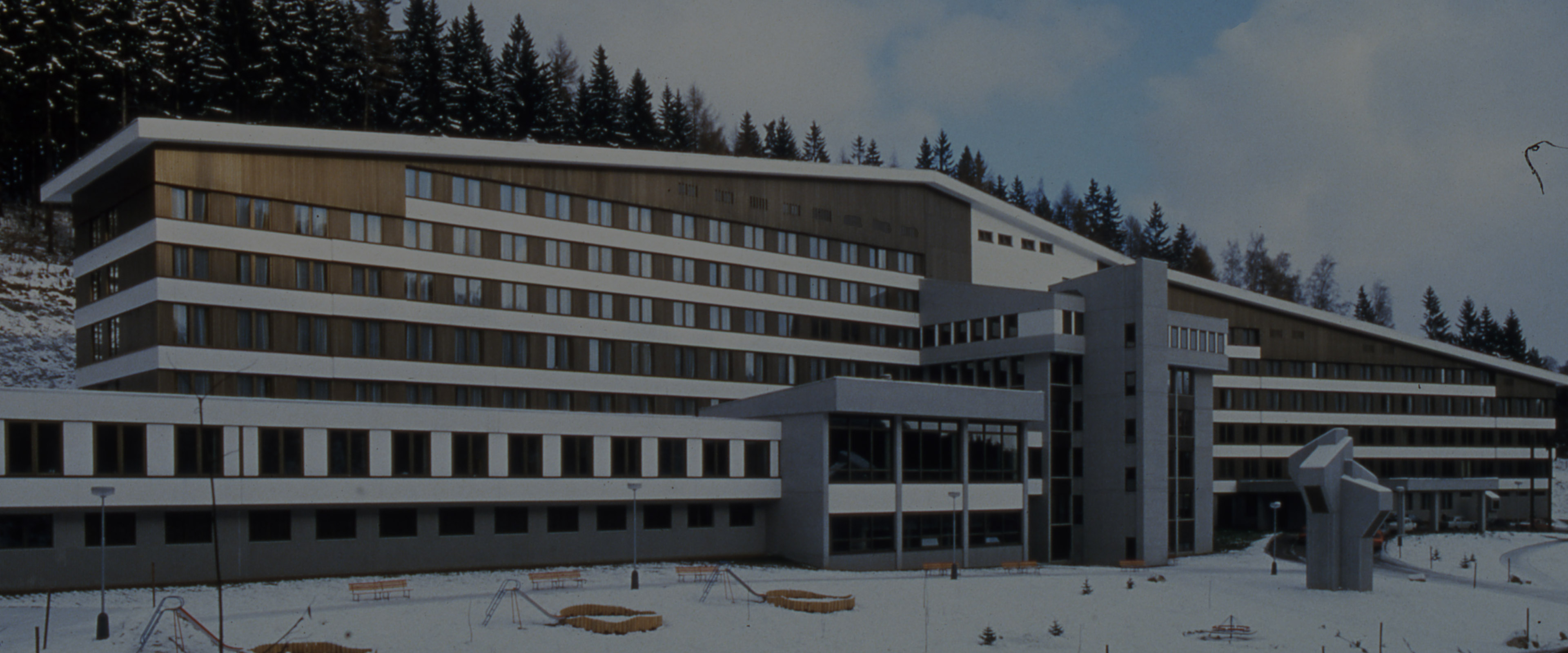 OSPEDALE PEDIATRICO DI JANSKÉ LÁZNĚ 3840x1600