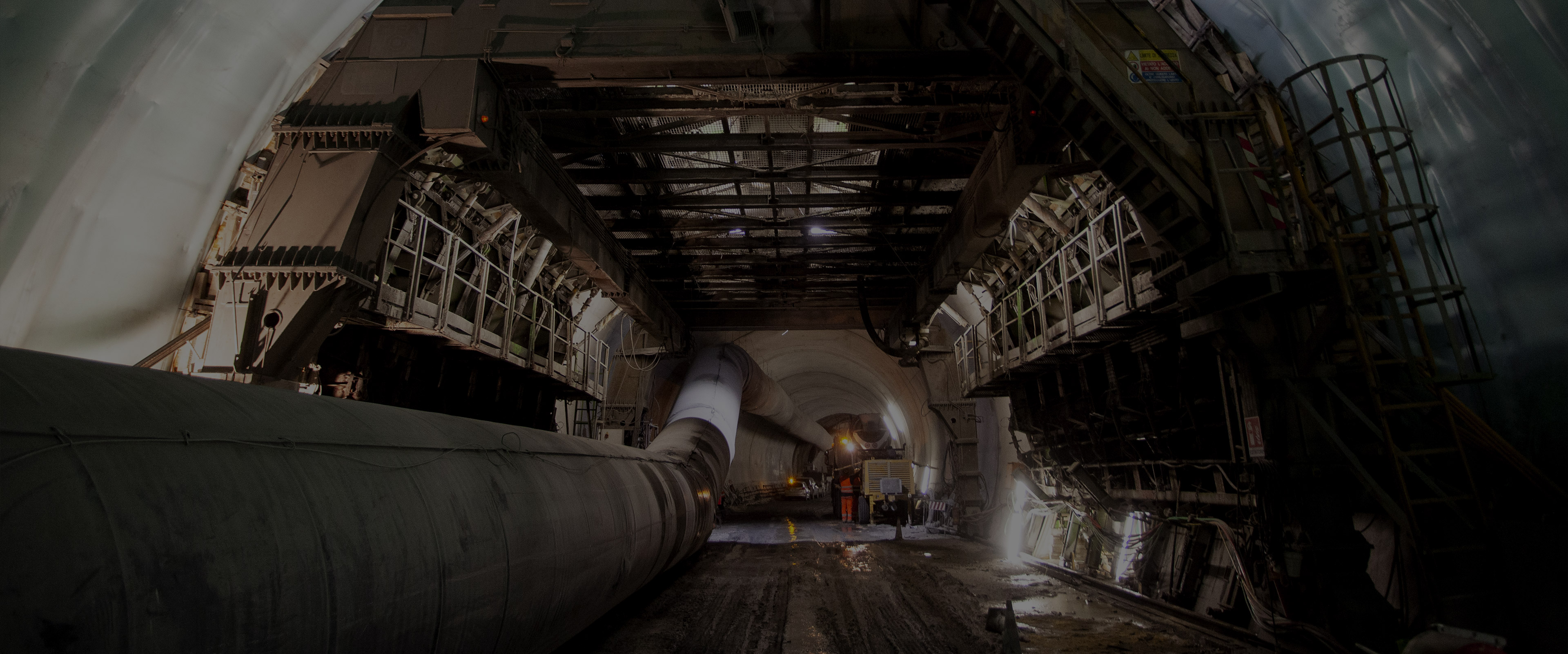 Tunnel 3840x1600